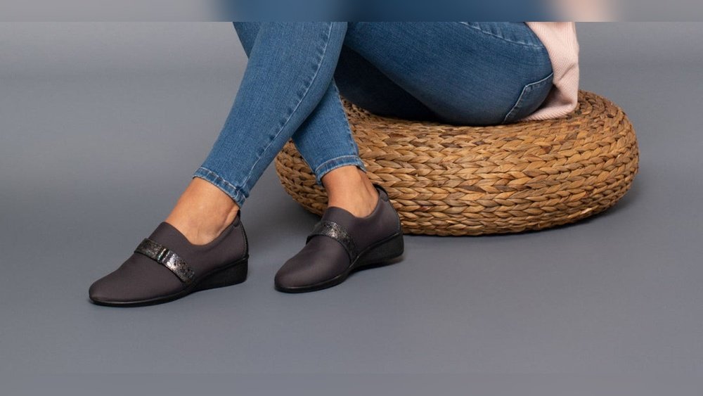 The Ultimate Guide to Choosing Shoes for Foot Pain And Plantar Fasciitis